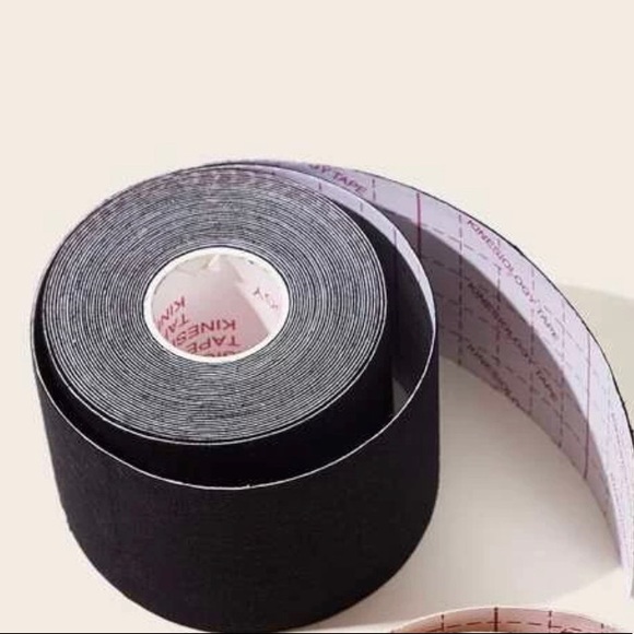 Boob tape - Picture 5 of 7